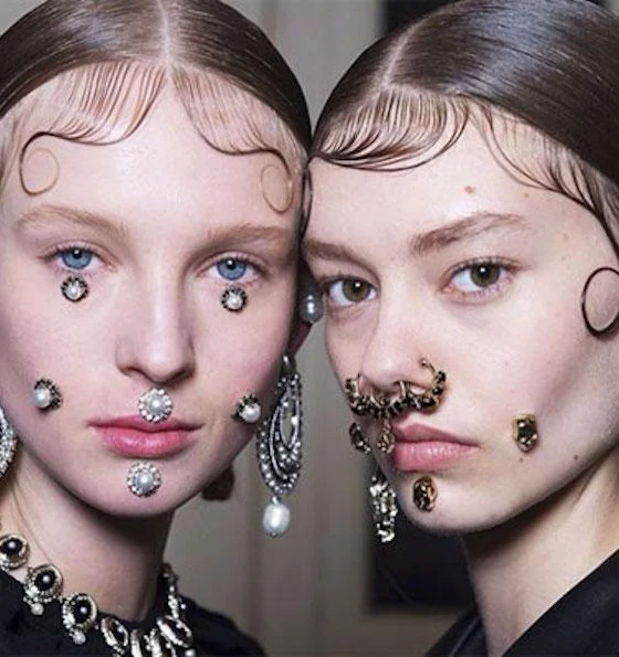 Šokantni jesenski makeupi 2015 v nosljivi različici