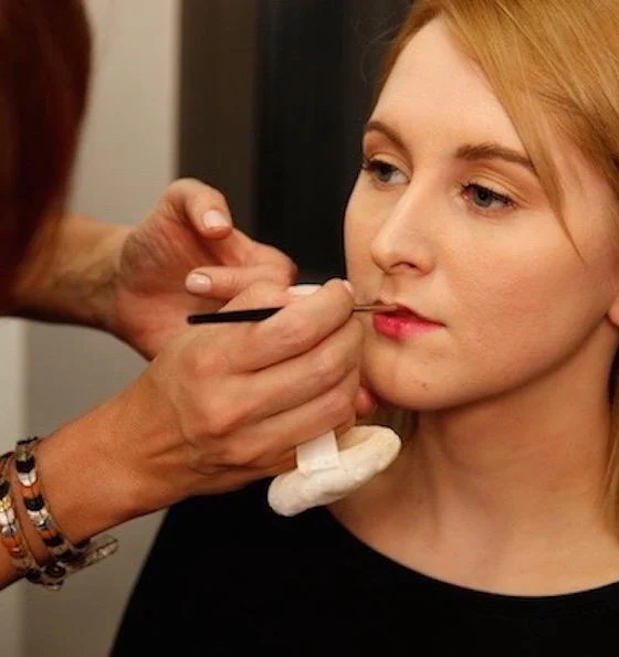 Nečista koža: najboljši triki za nanos pudra