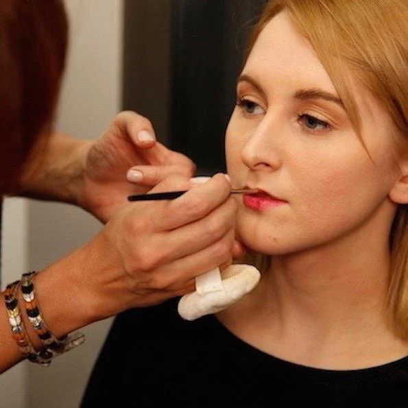 Nečista koža: najboljši triki za nanos pudra