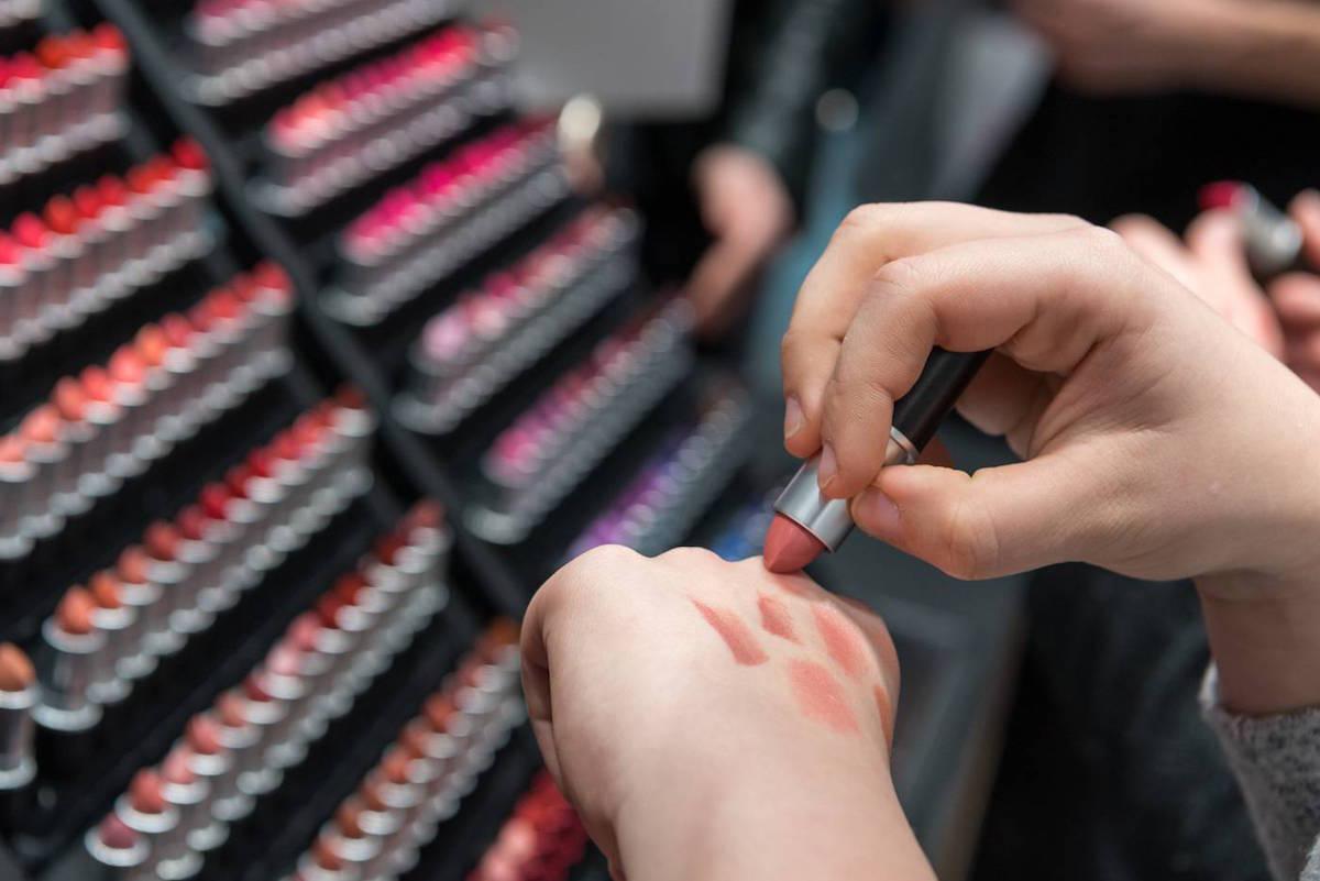 Mac Citypark makeup trgovina Beautyfullblog Nika Veger 
