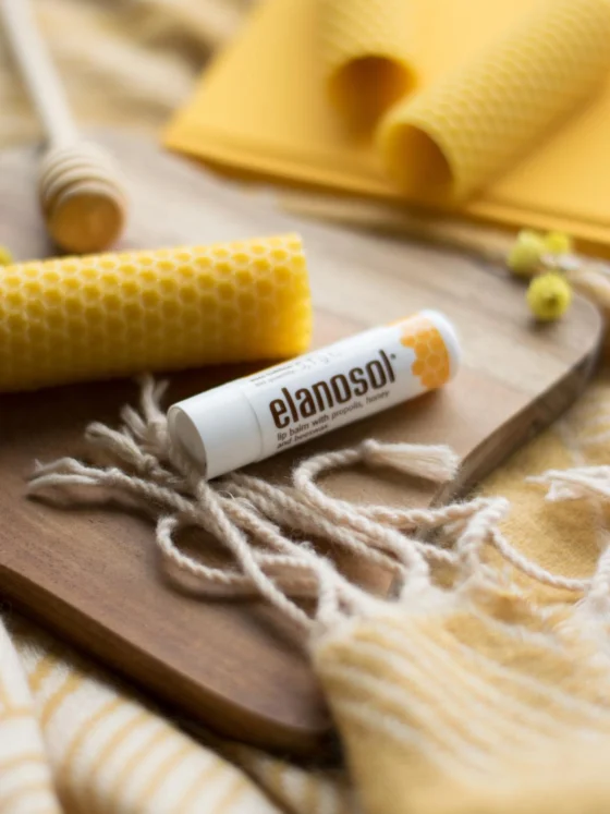 Pod drobnogledom: ZPS-test balzamov za ustnice