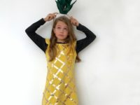 DIY naredi sam pustni kostum za otroke ananas