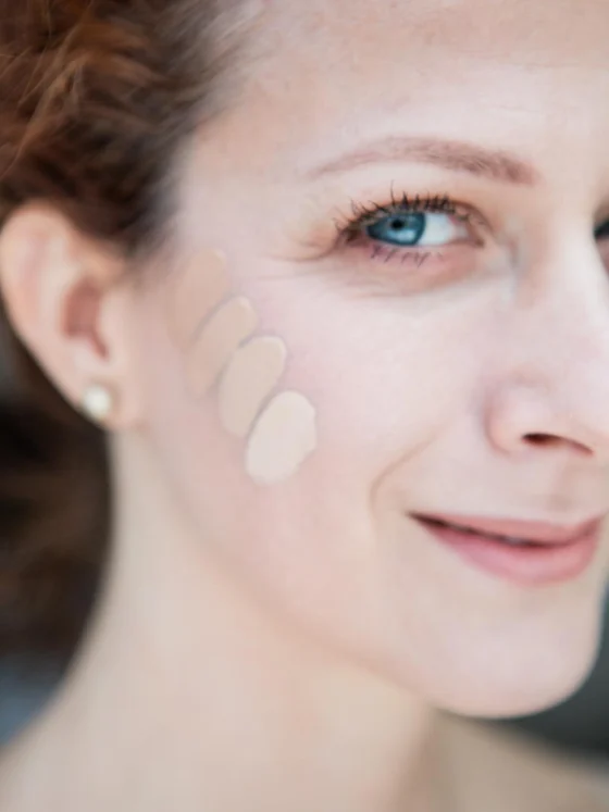 Najpogostejše napake pri nanosu pudra … tako se jim izogneš!