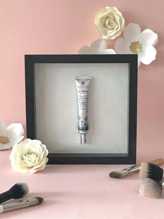 Da Erborian CC krema res videz popolne a nenaličene kože?