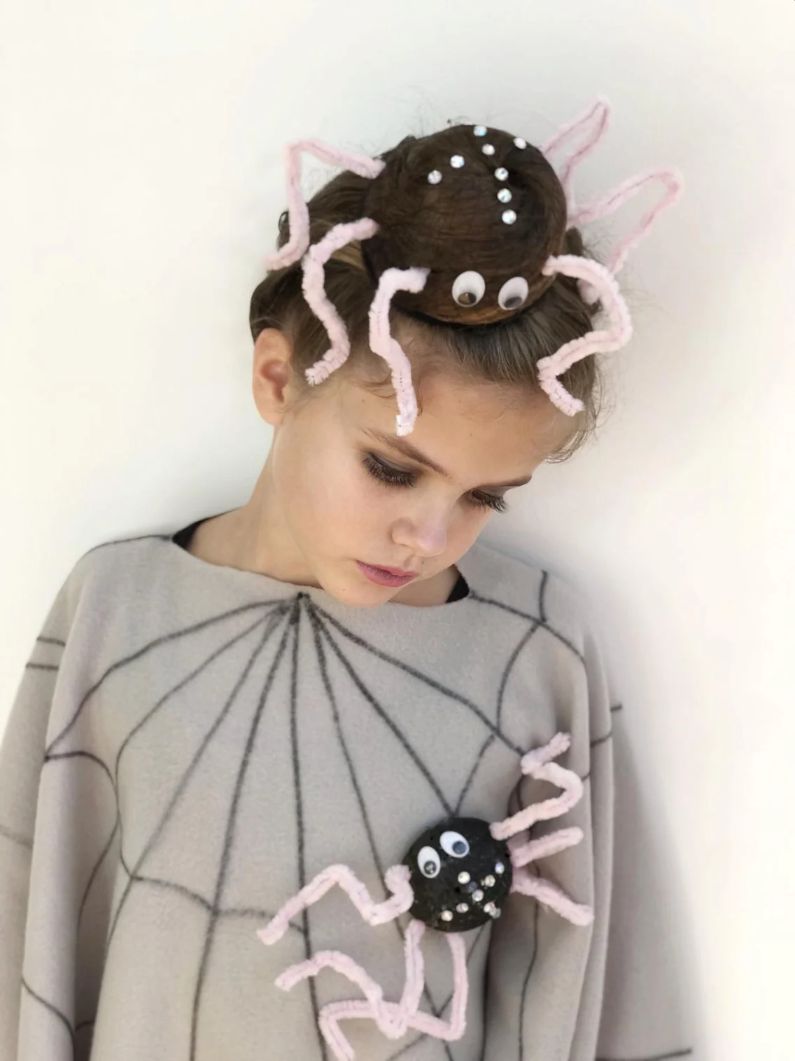 Last minute DIY preprost kostum PAJEK za Noč čarovnic