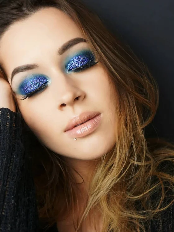 Makeup, frizura, manikira … to je izbor najlepših prazničnih videzov