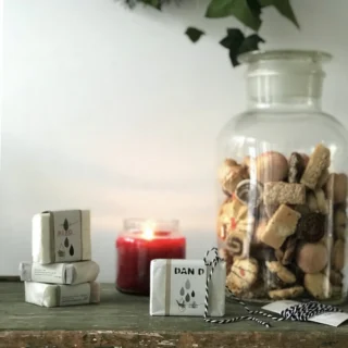 Predlog za prvi nakup v trgovini z ličili Pink Panda po nasvetu Lane Spital