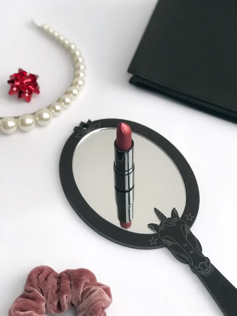 rdeca sminka z blescicami tjasa kokalj artdeco nika veger beautyfull blog