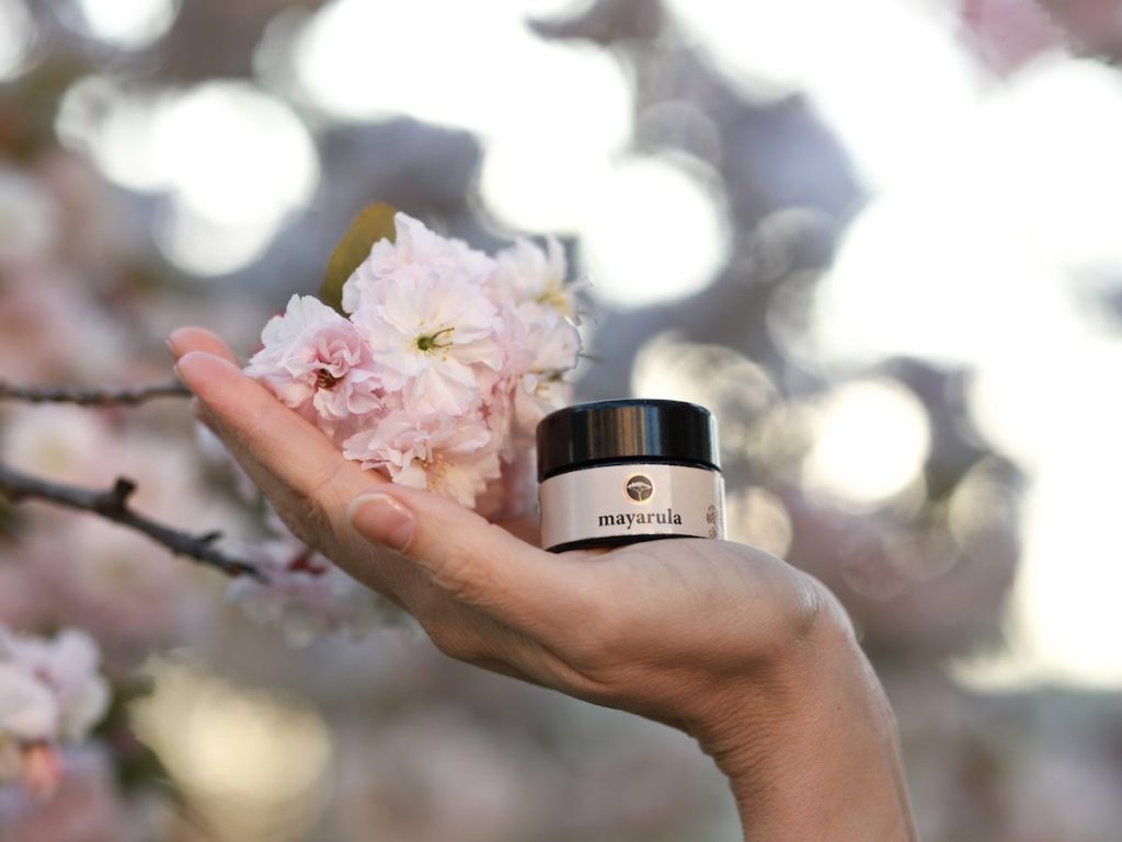 Mayarula eko naravna kozmetika Nika Veger Beautyfull blog češnjevi cvetovi