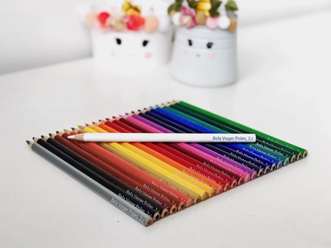 Jolly barvice: personalizacija izven okvirja