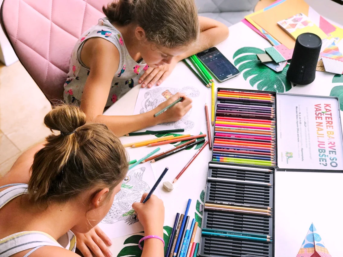 Kako spodbujam kreativnost in barvanje pri otrocih