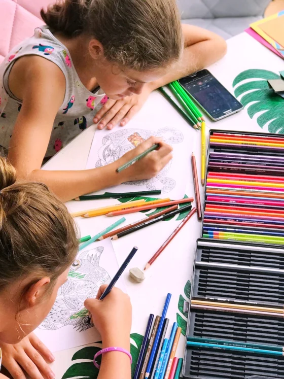 Kako spodbujam kreativnost in barvanje pri otrocih