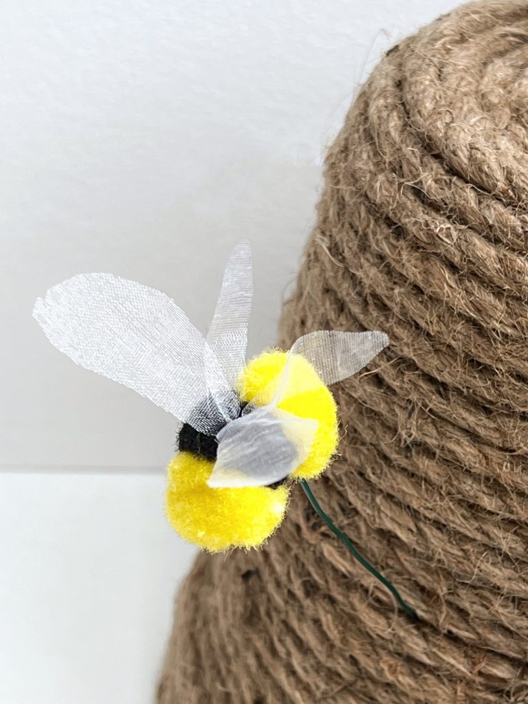 DIY kostum čebelar otroški nika veger beautyfull blog čebele iz cofkov