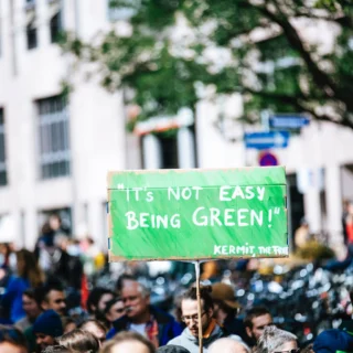 Kaj pomeni nova NIVEA oznaka 100% podnebno nevtraliziran izdelek