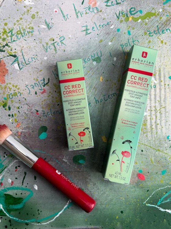 Kako uporabiti zeleni korektor za akne in zakaj je koristen?