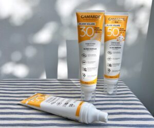 Učinkovita naravna sončna krema gamarde spf 50 deramtološka neškodljiva za otroke in občutljivo kožo