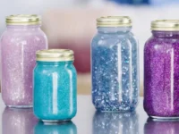 mikroplastika bleščice kam z njimi