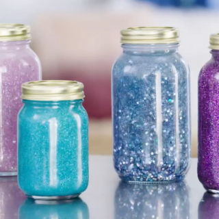 Mikroplastika v kozmetiki – vse, kar moraš vedeti