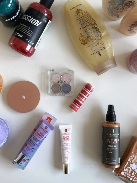 Tako najlažje preveriš, ali tvoja kozmetika vsebuje mikroplastiko