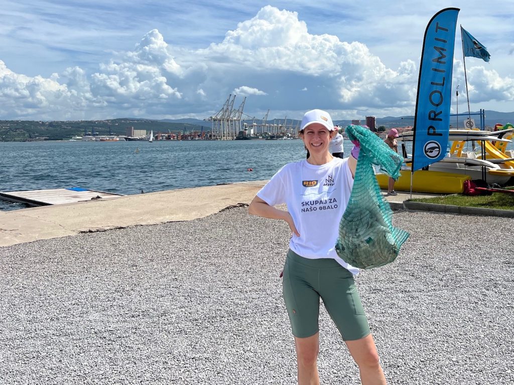 čiščenje narave odpadki čistilna akcija beautyfull blog nika veger skupaj za obalo rio mare wwf nnn