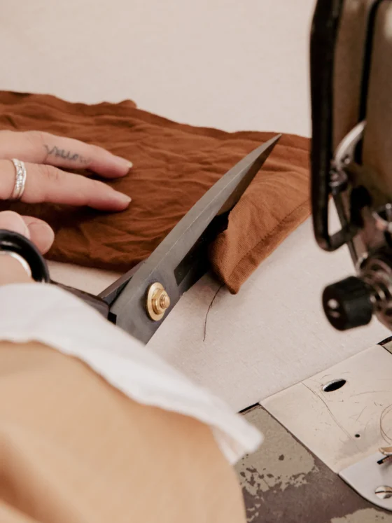 Trajnostna moda: To so slovenske znamke, ki navdihujejo z upcikliranjem