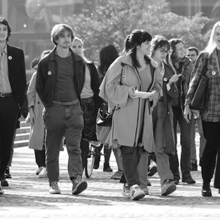 Postani kraljica second-hand nakupa in prodaje oblačil 