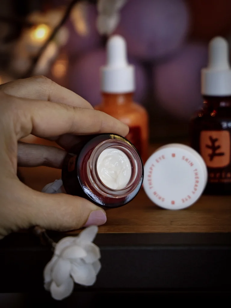 erborian skin therapy korejska kozmetika kbeauty učinkovita nika veger beautyfull blog nočna krema za okoli oči