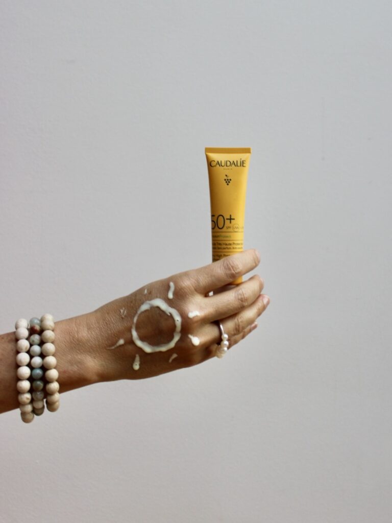 Caudalie Vinosun Protect dobra UV zaščita neškodljiva sončna krema NIka sonce nika veger beautyfull blog