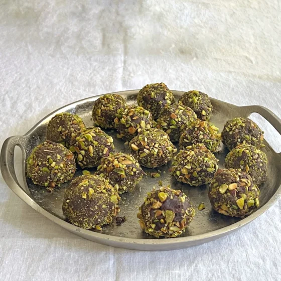 How to Make Dubai-Inspired Pistachio Chocolate Truffles – Easy No-Bake Dessert