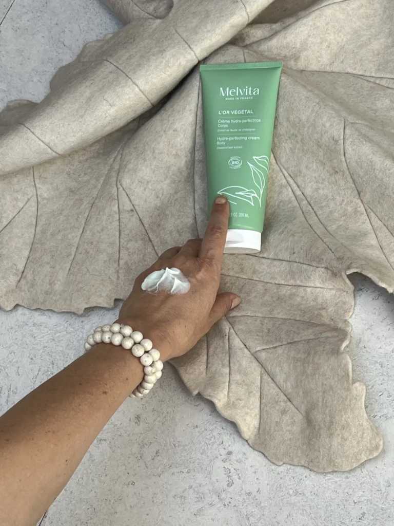 intenzivna negovalna krema za telo vlaženje jagodna koža suha melvita lor vegetale ocena jagodna koža nika veger beautyfull blog