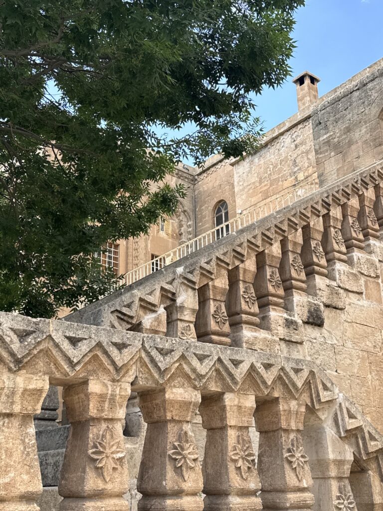 anatolija vzhodna turcija mardin cerkveno dvorisce mezopotamija popotniski blog itinerari rebeka sovic