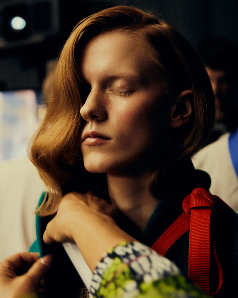 frizura mehki sijoi valovi za ljubljanski teden mode