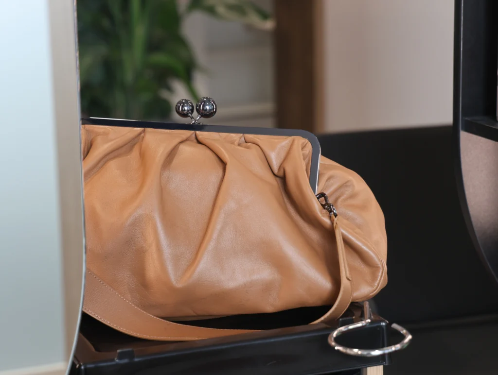 usnjena torbica max mara weekend pasticcino bag 