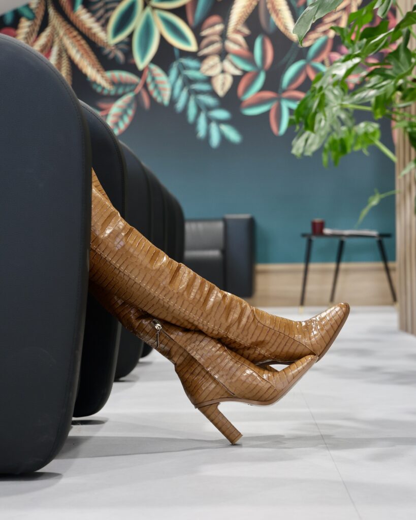 second hand oblačila max mara črn plašč kamelja volna 2nd chance nika veger