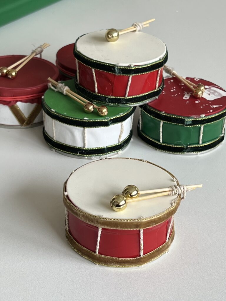 DIY prazničen okrasek iz konzerve tunine Rio Mare nika veger IMG_9516