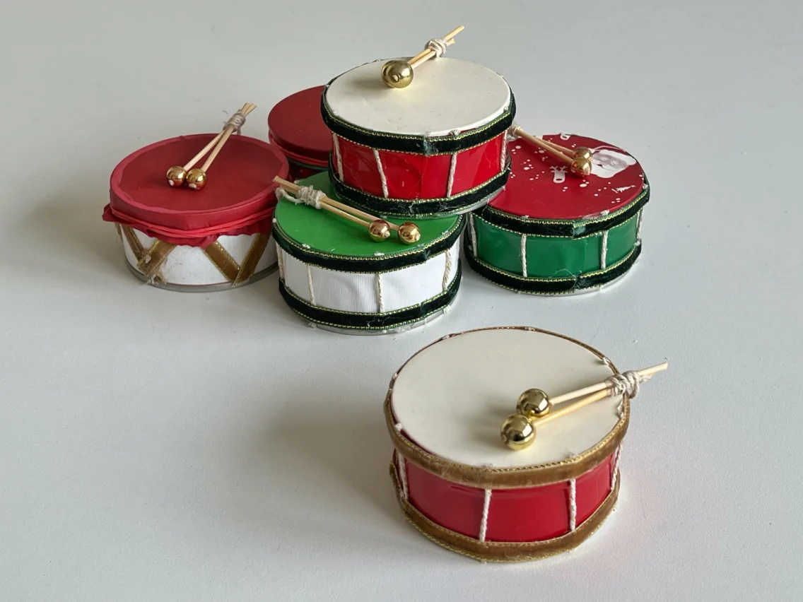 DIY okrasek za jelko iz prazne konzerve tunine