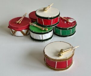 DIY prazničen okrasek iz konzerve tunine Rio Mare nika veger