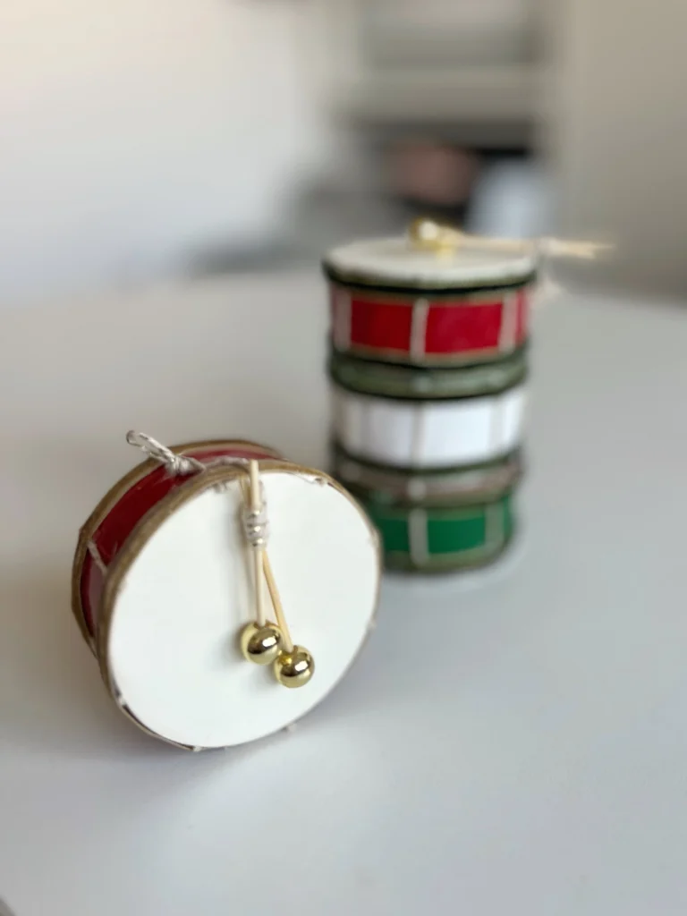 DIY prazničen okrasek iz konzerve tunine Rio Mare nika veger 