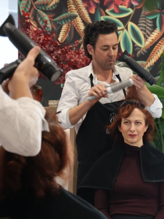 Moja izkušnja s friziranjem v fenirnici  Fenn.si