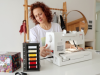 izkušnja mnenje šivalno vezilni stroj janome memory craft 1000 nika veger beautyfull blog