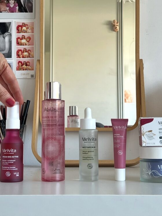 Melvita Argan Bio-Active Booster: kaj je booster, komu je namenjen in ali res izboljša navlaženost ter čvrstost kože?