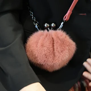 Melvita Argan Bio-Active Booster: kaj je booster, komu je namenjen in ali res izboljša navlaženost ter čvrstost kože?