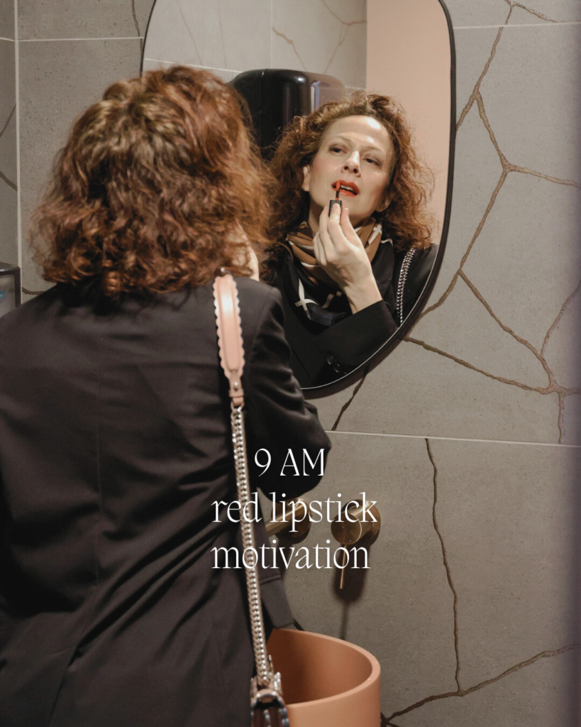 nika veger pisarniški stajling second hand suknjič max mara butik 2nd chance