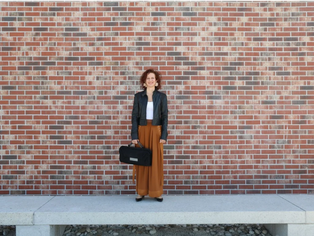 nika veger v second-hand oblačilih 2nd chance butika