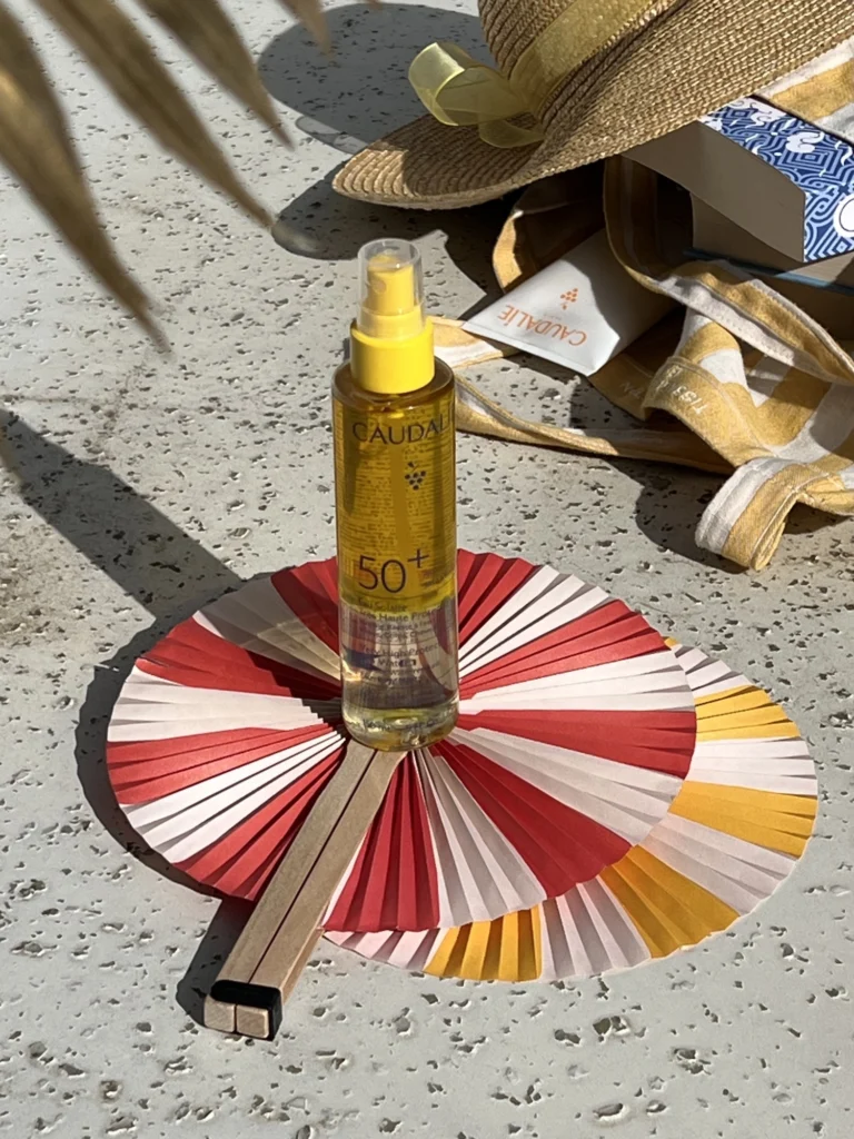 Caudalie sončna vodica za zaščito pred UV žarki za obraz, telo in lase spf50