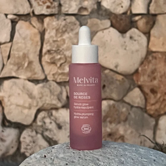 Melvita Source de Roses: moja ocena naravnega vlažilnega seruma s PHA