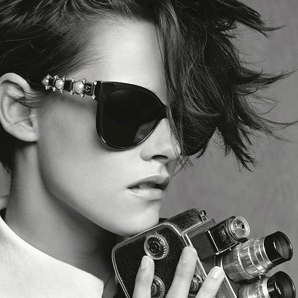Sončna očala Chanel z bisernim detajlom. Foto: PR Chanel