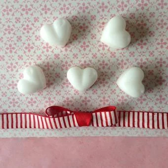 How to… make pralines for body care and massage